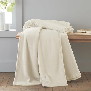 Catherine Lansfield Extra Large Raschel Velvet Touch Throw Cream